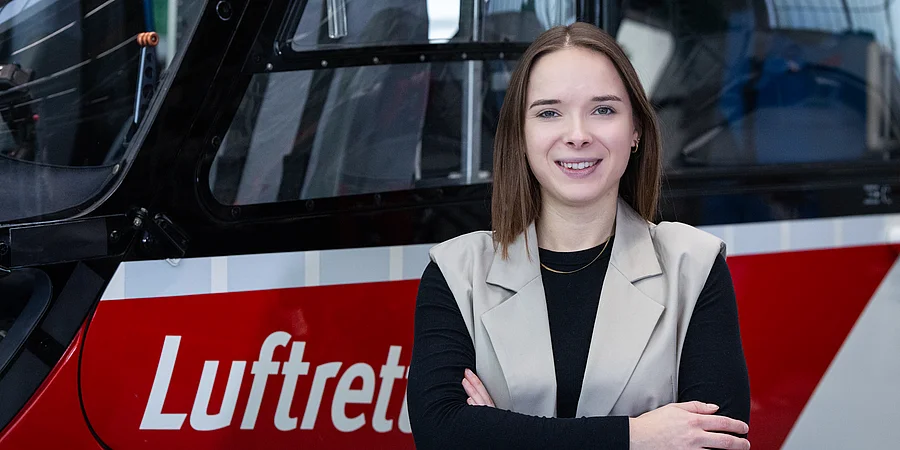 Portraitaufnahme von Nina Pätzold, HR-Ansprechpartnerin für Studierende bei der DRF Luftrettung